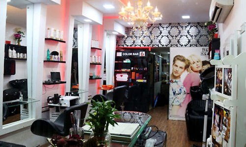 Vikas Marwah - Salon & Hair Academy, Malad West, Mumbai 