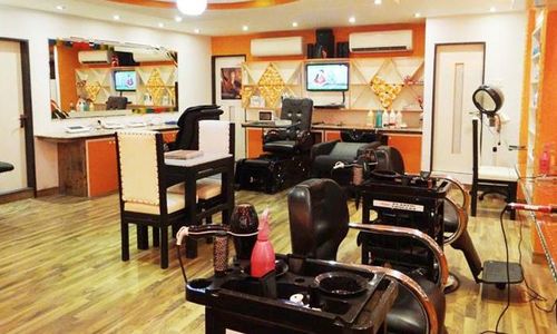 Dhami's Salon & Spa, Ballygunge Circular Area, Kolkata - nearbuy.com
