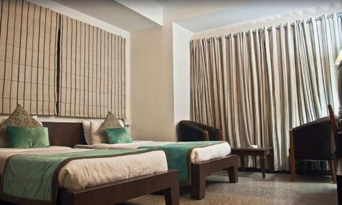 swati hotel karol bagh delhi