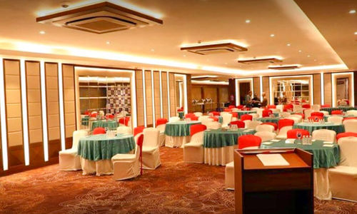 Jaies Banquet Hall Golden Tulip Essential Mi Road Jaipur - 