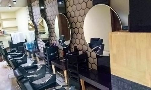 De Hair Lounge Family Salon, Ameerpet, Hyderabad 