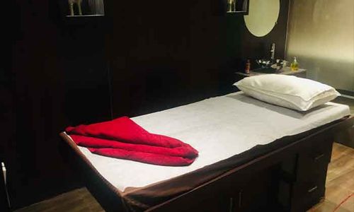 R thai spa Clearance