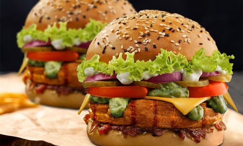 The Burger Club, Sector 15, Faridabad 