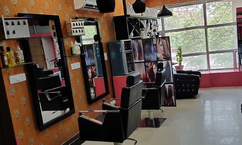 Riza Hair Master Salon, Phase 10, Mohali 